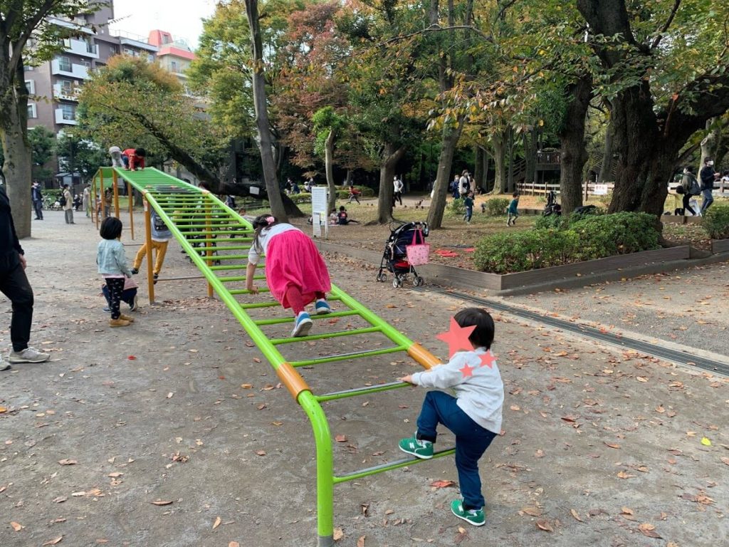 ミニsl ミニカート 乗り物好きな子集まれ 都内で1日楽しめる世田谷公園のオススメポイント 明日どこいくのー